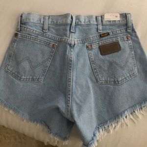 Wrangler cut off denim shorts